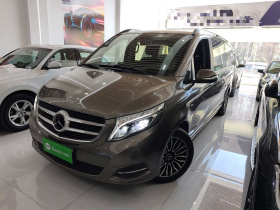 奔驰V级 2017款 V 260 L 尊贵加长版