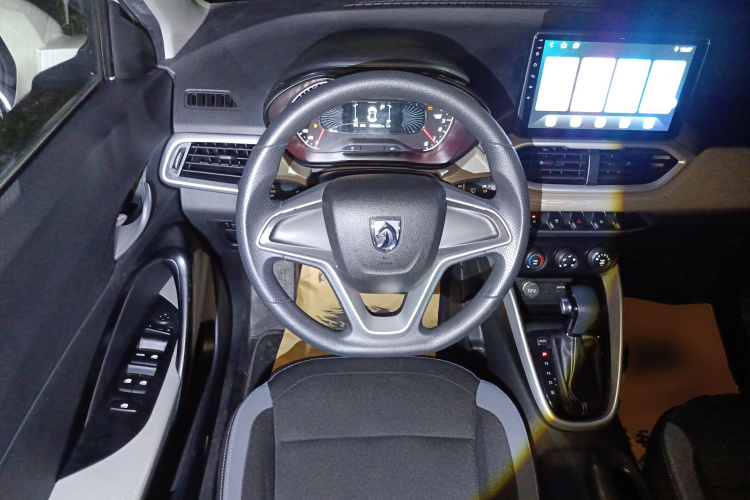 宝骏510 2021款 1.5L CVT劲享型中控内饰13