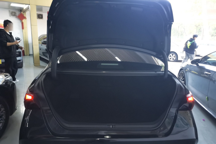 丰田 亚洲龙 2024款 2.0L 进取版局部细节23