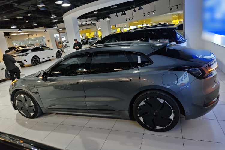 极氪001 2021款 超长续航单电机 WE版车身外观4