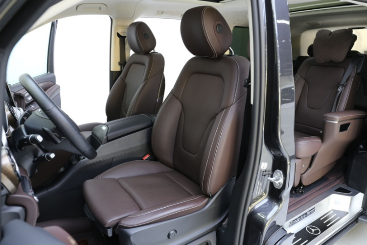 奔驰V级 2022款 V 260 L 长轴距豪华版局部细节19