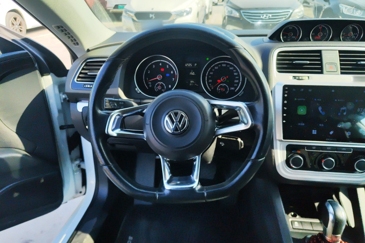 大众 尚酷 2015款 1.4TSI 风尚版中控内饰13