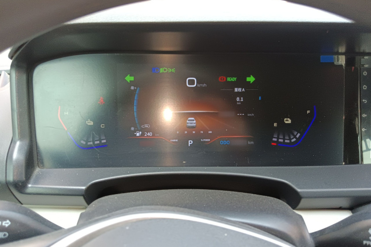 东风风神E70 2023款 500 智行版 磷酸铁锂 48.6kWh 120kW局部细节14