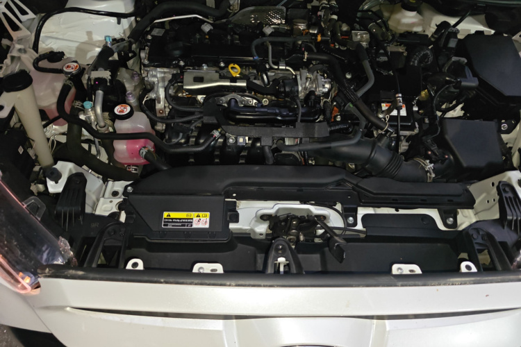 丰田 锋兰达 2023款 2.0L 智能电混双擎 领先版局部细节24