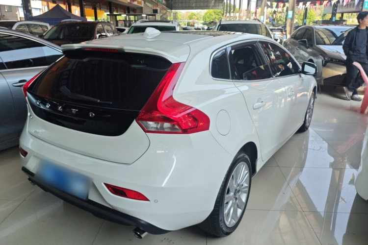 沃尔沃V40 2015款 1.6T 智雅版车身外观6005