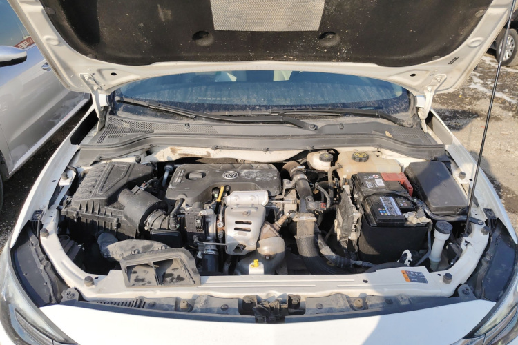 别克 英朗 2019款 15T 双离合互联精英型 国V机舱底盘24