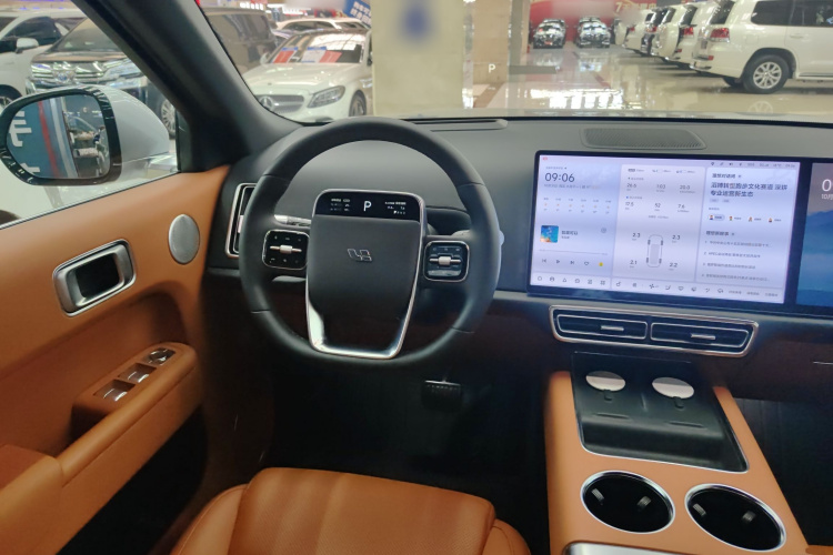 理想汽车 理想L9 2022款 Max中控内饰13