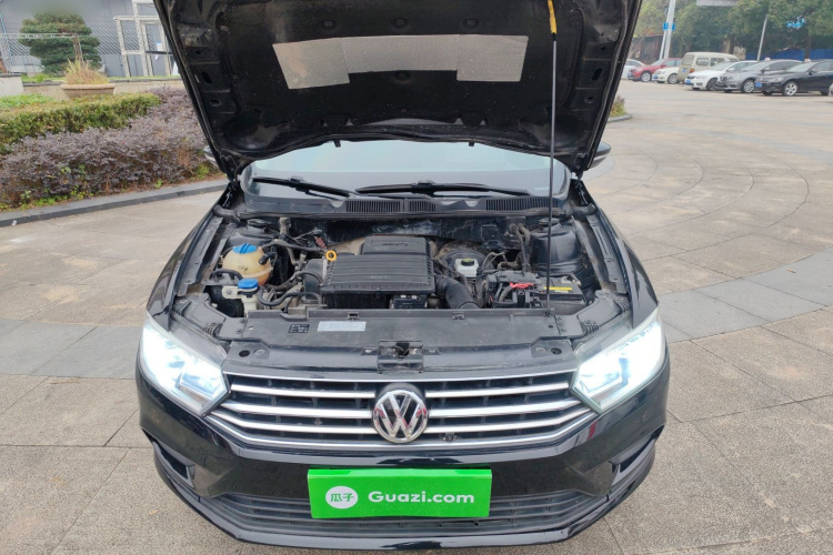 大众 宝来 2016款 1.6L 手动时尚型机舱底盘24