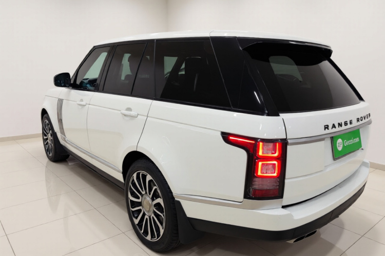 路虎 揽胜 2014款 3.0 SC V6 Vogue车身外观5