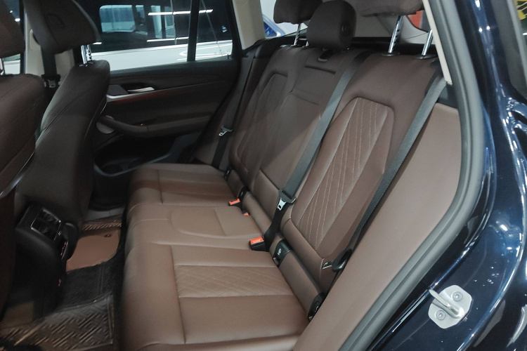 宝马X3 2022款 xDrive30i 领先型 M曜夜套装中控内饰7004