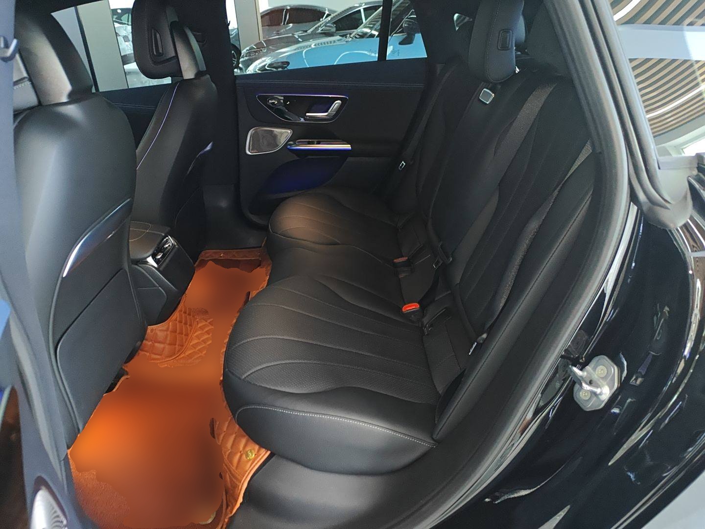 奔驰EQE 2022款 350 先锋版