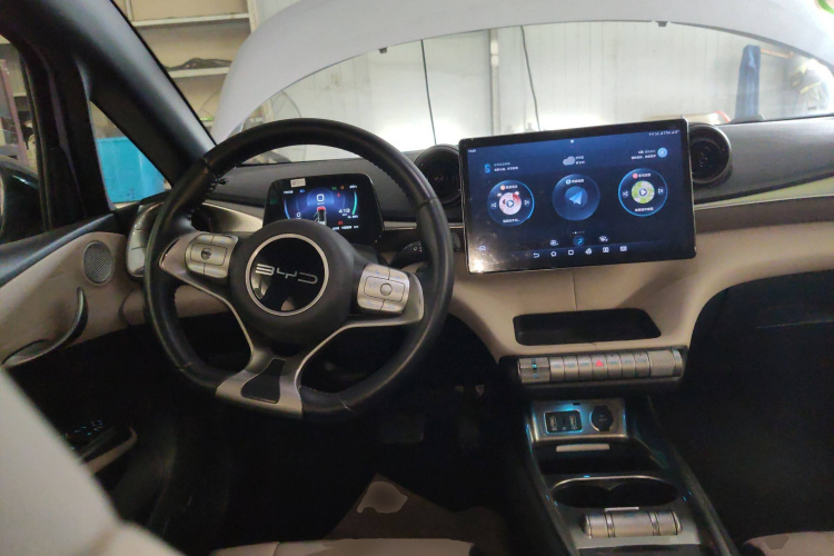 比亚迪 海豚 2023款 420km 自由版中控内饰13