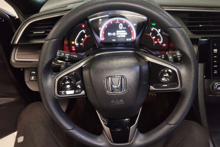 本田 思域 2021款 HATCHBACK 220TURBO CVT潮酷控局部细节13