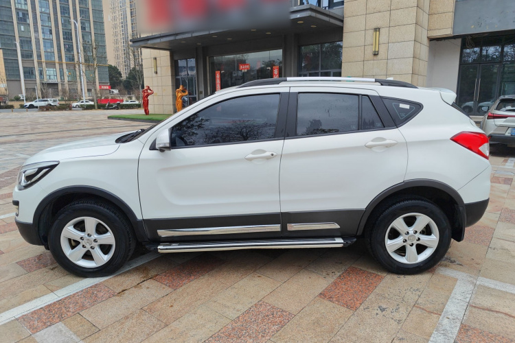 海马S5 2016款 1.5T CVT创享版车身外观6005