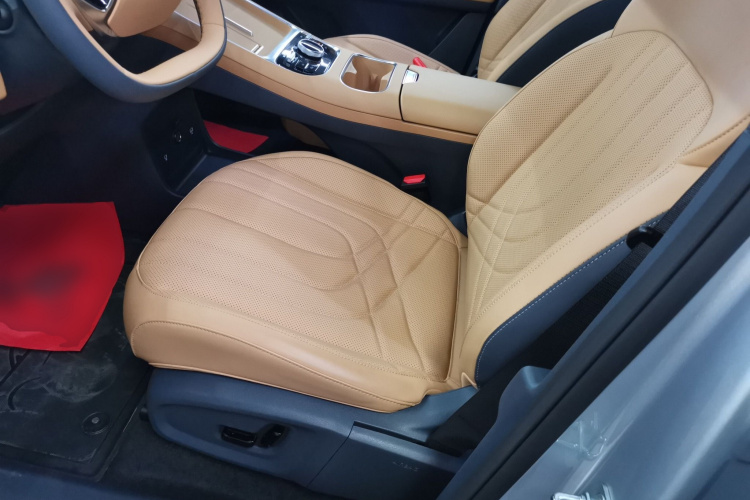 吉利银河 银河星舰7 EM-i 2025款 120km 探索+版局部细节19