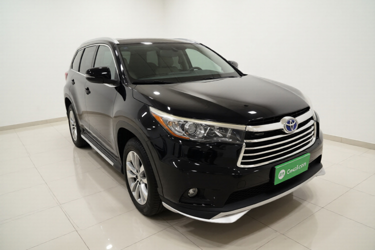 丰田 汉兰达 2015款 2.0T 两驱精英版 7座车身外观3