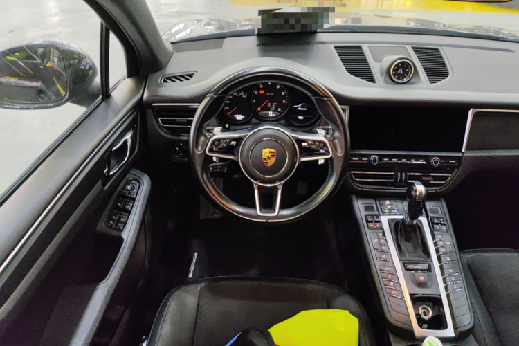 保时捷 2020款 Macan 2.0T中控内饰13