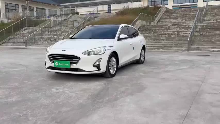 福特 福克斯 2019款 三厢 EcoBoost 180 自动锋潮型实拍1