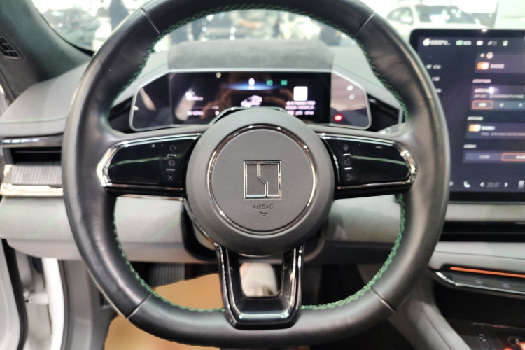 极氪001 2021款 长续航双电机 WE版局部细节13