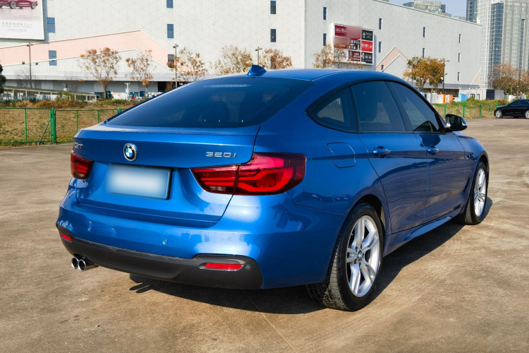 宝马3系GT 2019款 320i M运动套装车身外观6005