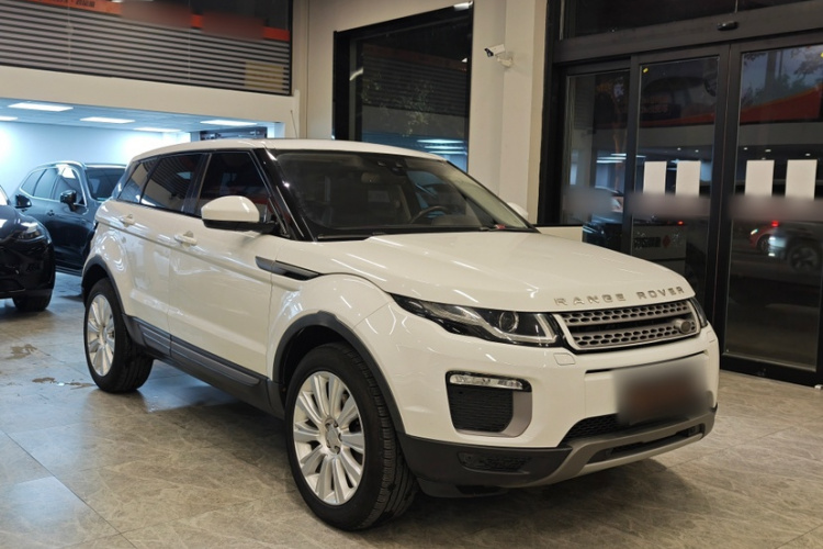 路虎 揽胜极光 2017款 2.0T SE 智耀版车身外观6001