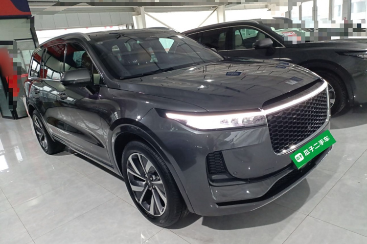 理想汽车 理想ONE 2021款 增程6座版车身外观3