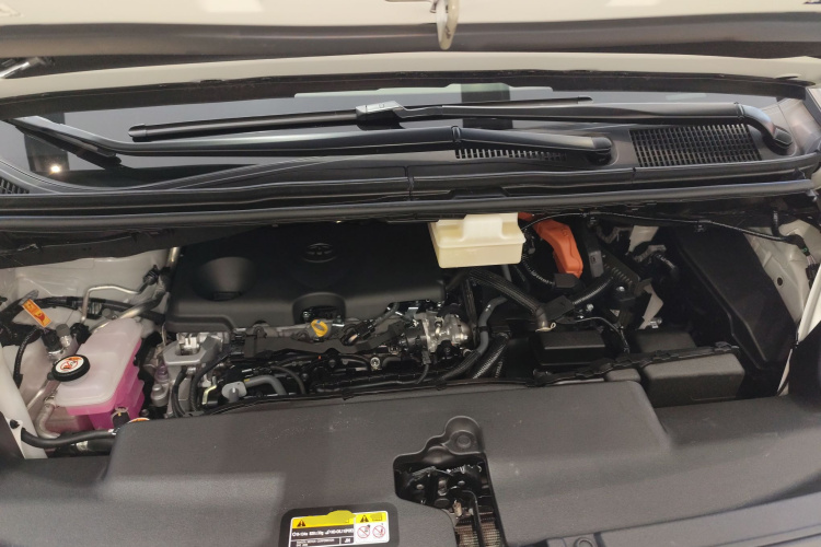 丰田 埃尔法 2024款 双擎 2.5L 尊贵版机舱底盘24