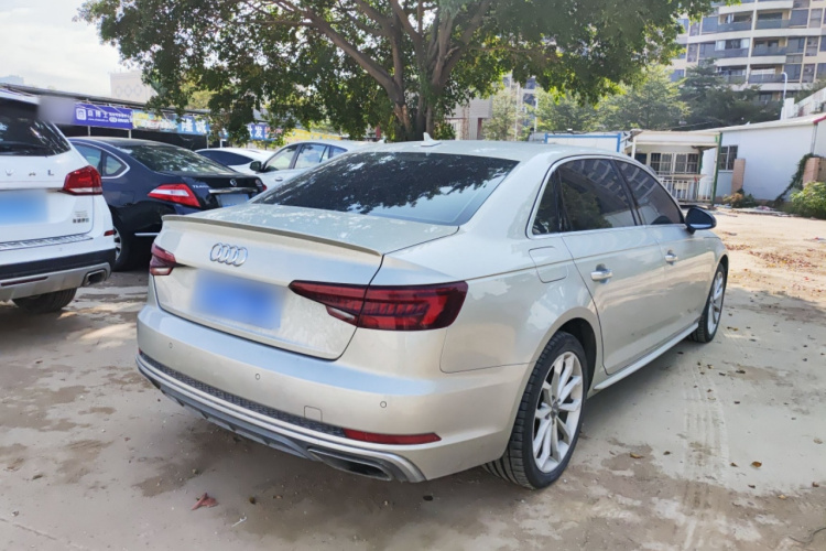 奥迪A4L 2019款 45 TFSI quattro 个性运动版 国V车身外观7