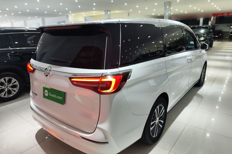 别克GL8 2022款 ES陆尊 653T 舒适型车身外观7