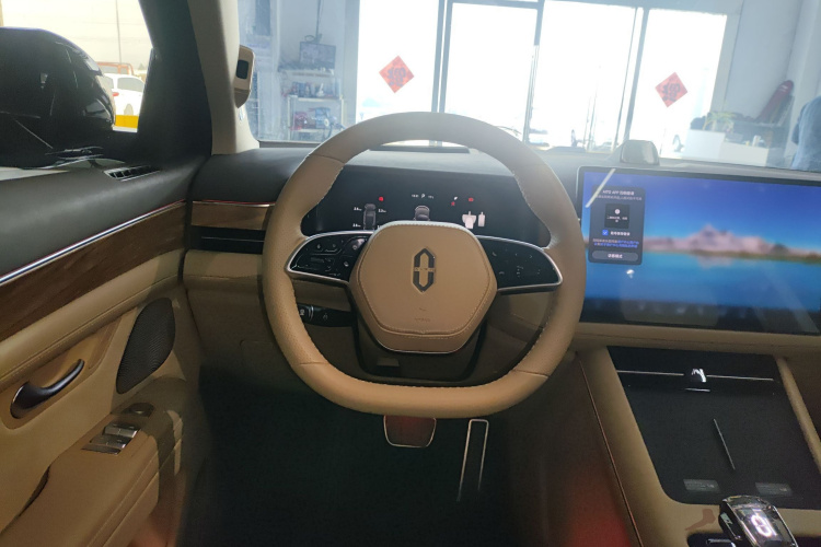 鸿蒙智行 问界M7 2024款 1.5T 后驱Plus版 6座中控内饰13