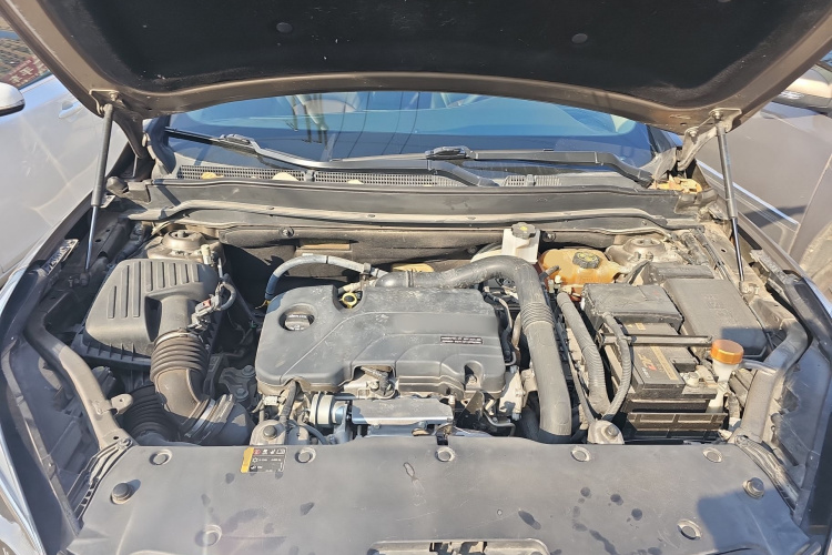 别克 昂科威 2017款 20T 两驱领先型机舱底盘24