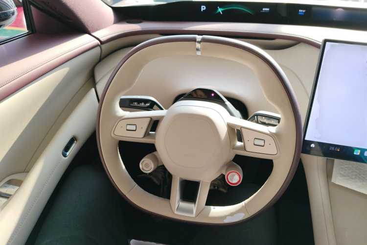 小米汽车 小米YU7 2025款 超长续航后驱版中控内饰13