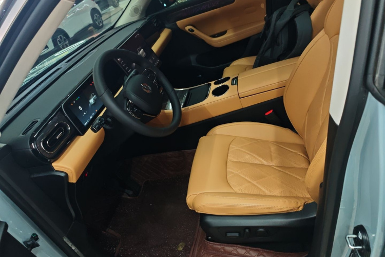 零跑汽车 零跑C11 2024款 增程 300尊享版中控内饰19