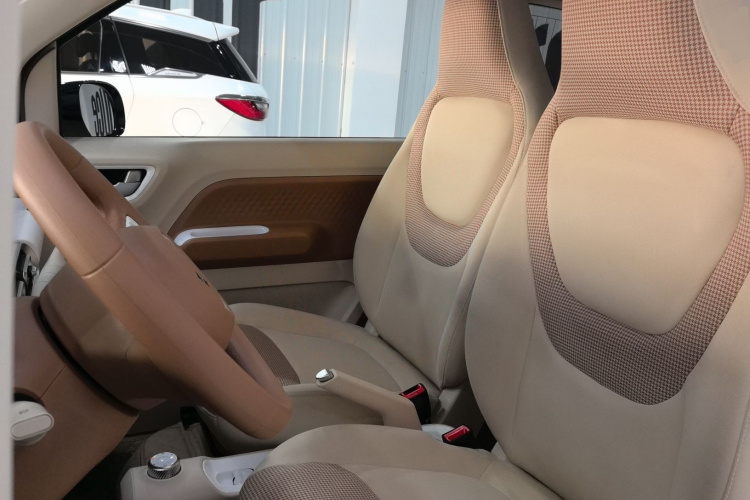 五菱汽车 宏光MINIEV 2024款 第三代 215km 青春版局部细节19