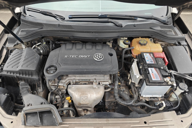 别克 英朗 2015款 15N 自动精英型机舱底盘24