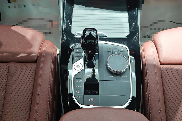 宝马X3 2022款 改款二 xDrive30i 尊享型 M曜夜套装局部细节18