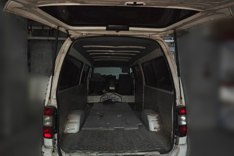 金龙 金威 2018款 2.0L商务系列4G20局部细节23