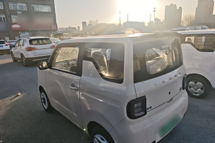 吉利银河 熊猫 2025款 210km 元气熊车身外观6005