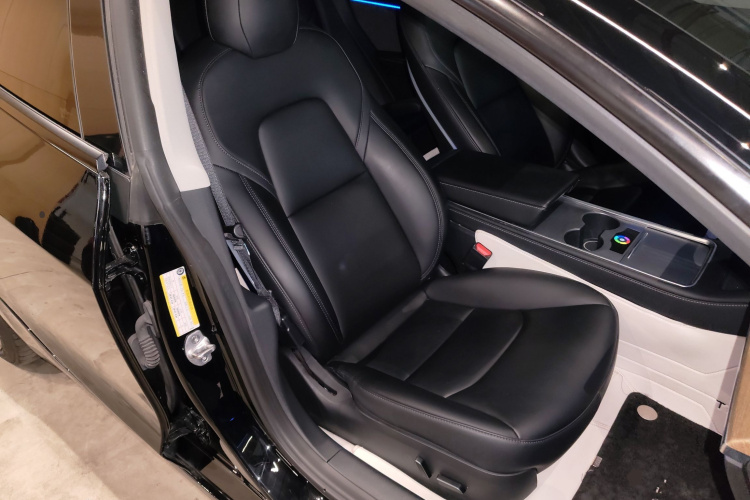 特斯拉 Model 3 2022款 后轮驱动版局部细节41