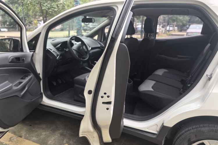 福特 翼搏 2017款 1.5L 手动舒适型车身外观6009