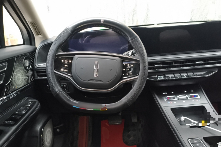 林肯 冒险家 2024款 2.0T 两驱尊享版中控内饰13