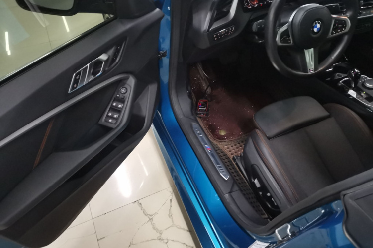 宝马2系(进口) 2021款 225i 四门轿跑车 M运动套装中控内饰20