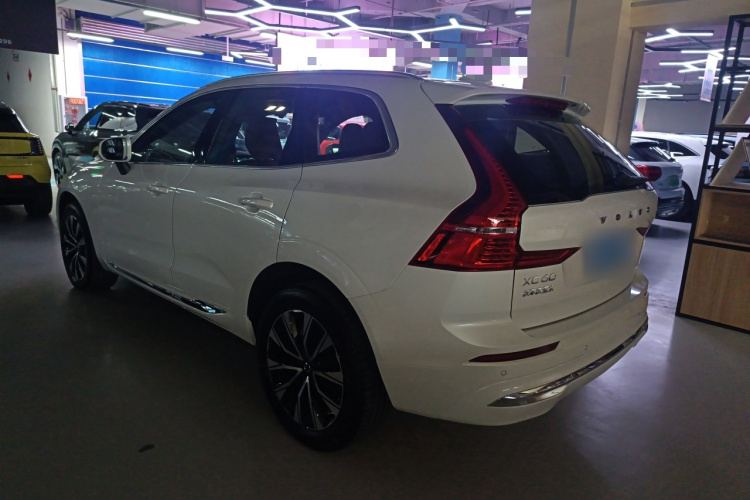 沃尔沃XC60 2025款 B5 四驱智远豪华版车身外观6003