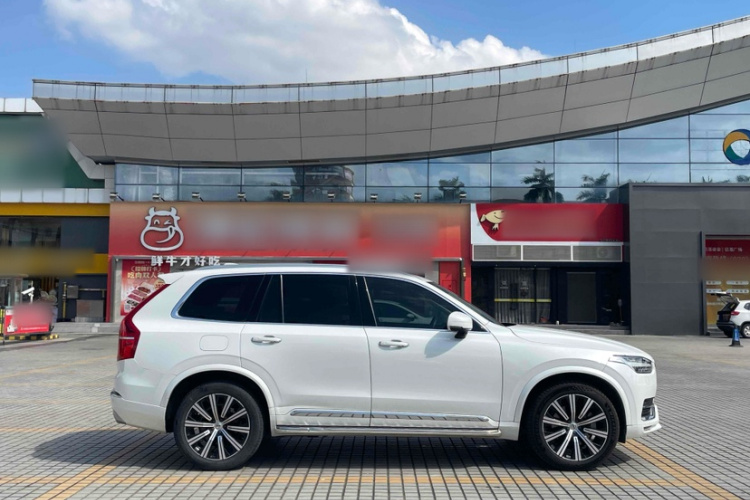 沃尔沃XC90 2020款 改款 T6 智逸豪华版 7座车身外观6010