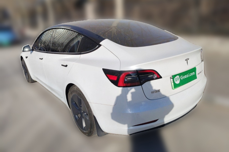 特斯拉 Model 3 2022款 后轮驱动版车身外观5