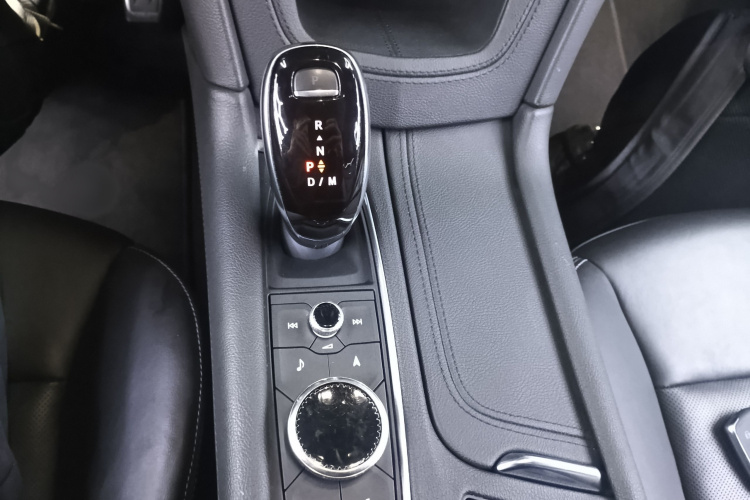 凯迪拉克XT6 2020款 28T 七座豪华运动型至享安全版局部细节18