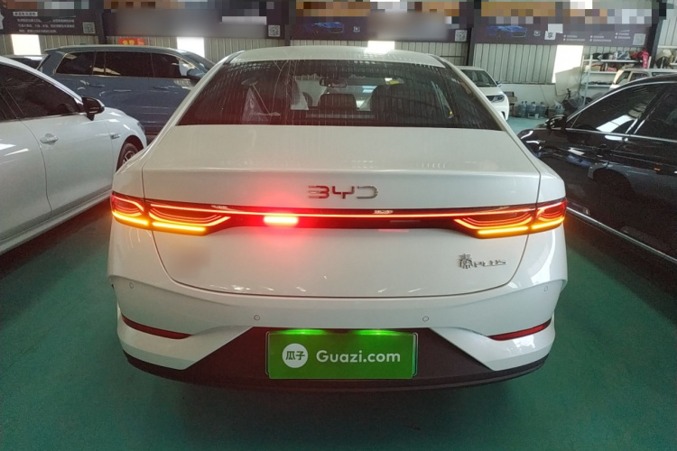 比亚迪 秦PLUS 2025款 DM-i 智驾版 55KM领先型车身外观6