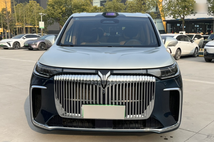 岚图汽车 岚图梦想家 2025款 PHEV 四驱旗舰乾崑版车身外观6003