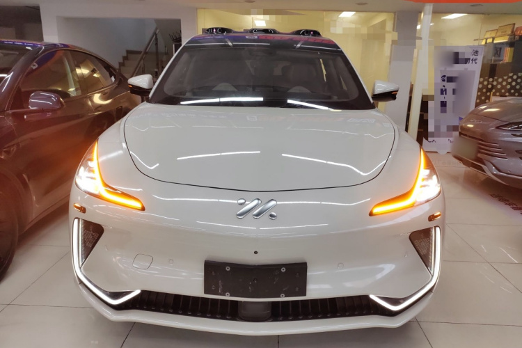 智己汽车 智己LS7 2023款 100kWh Pro四驱版车身外观2