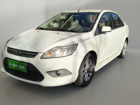 福特 福克斯 2013款 三厢经典 1.8L 自动基本型